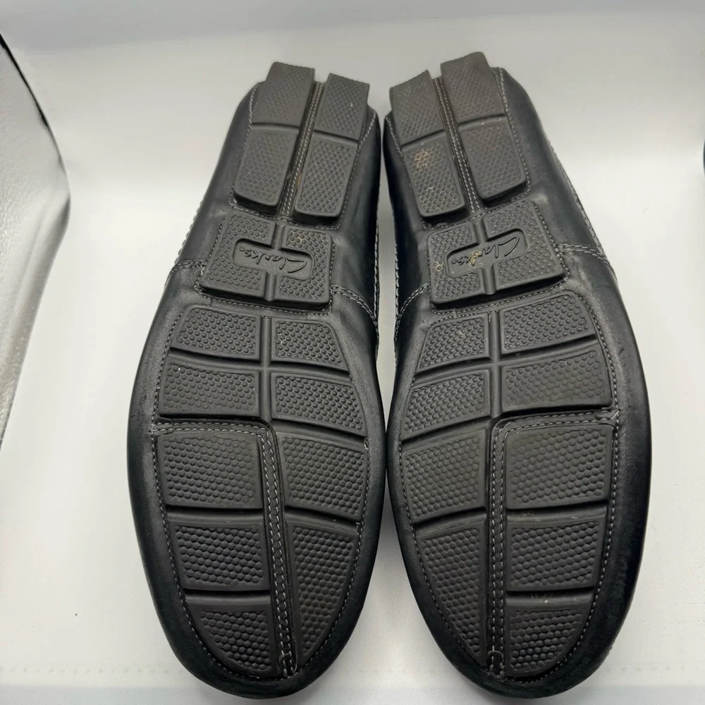 Clark’s Men's Black Leather Loafers Slip-On Dress‎ Loafers Black Size 11.5